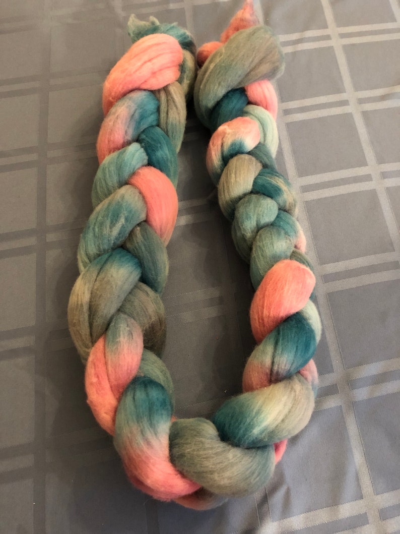 Merino wool roving handdyed in rose pink and teal green 4.3 ounces