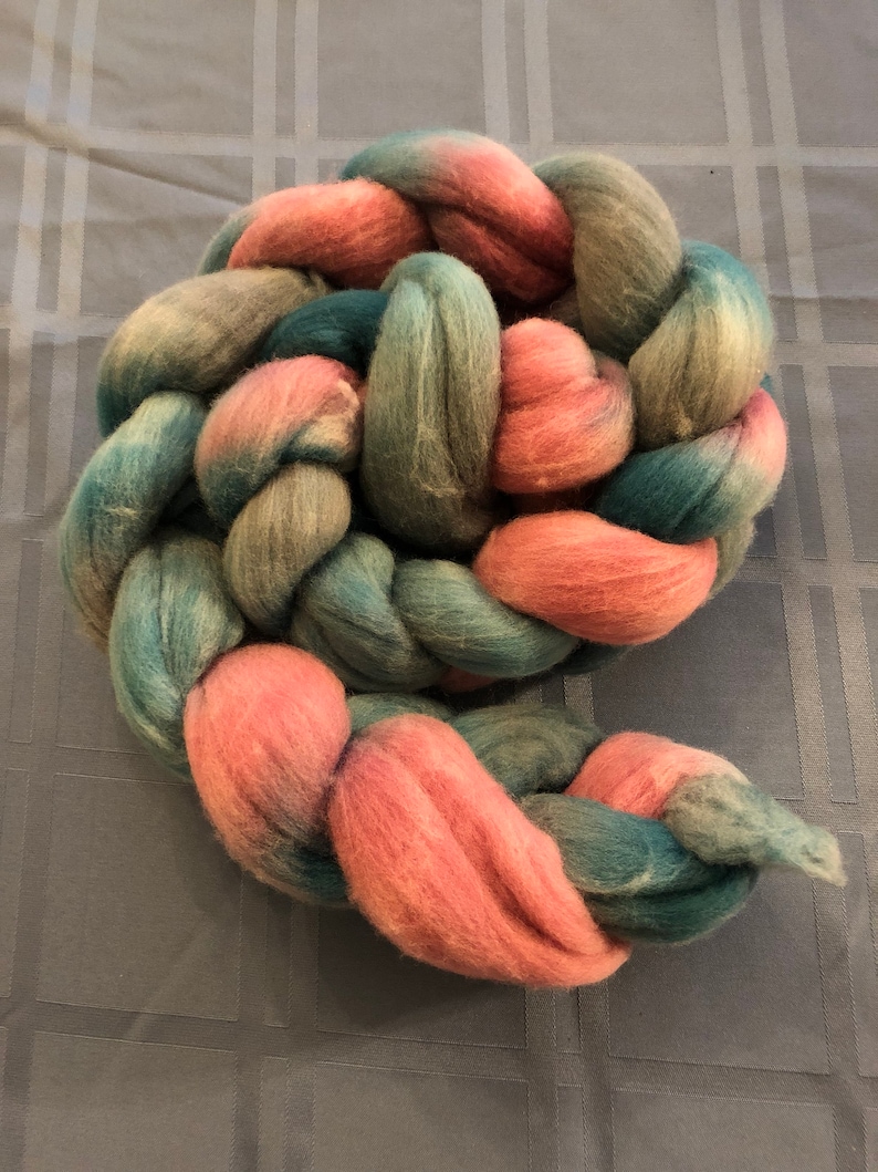 Merino wool roving handdyed in rose pink and teal green 4.3 ounces