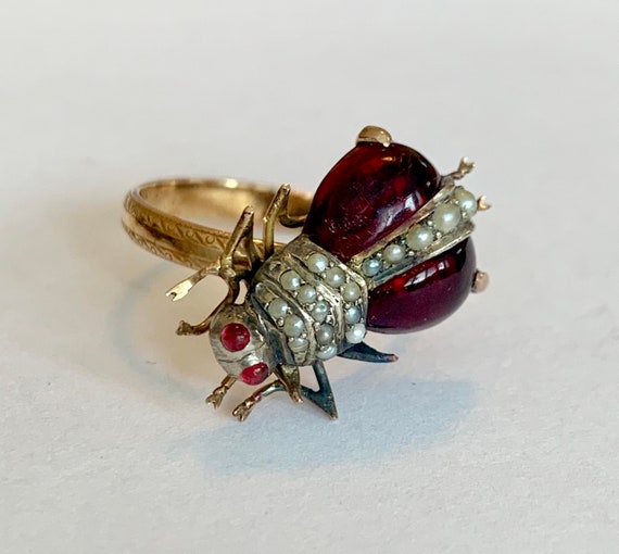 An Impressive Garnet, Ruby & Pearl Bug Ring Circa… - image 9
