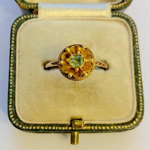 A Wonderful Emerald & Gold Ring circa 1800s