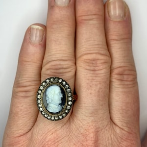 A Stunning Georgian 2ct Rose Cut Diamond & Hardstone Cameo Ring Of William Shakespeare Circa 1800’s