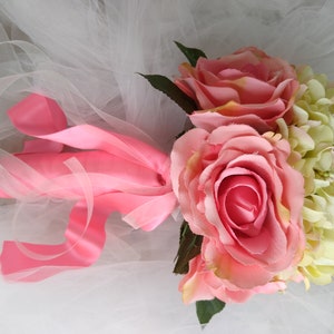 Pink Roses, Cream and  Bright Pink Hydrangeas, Church Wedding, Bride, Bridal Party ,Garden Wedding, Beach Wedding, Civil Ceremony