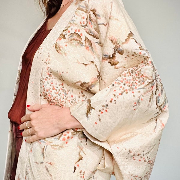 Vintage Kimono, Antique Soft Cream Kimono Jacket, Traditional Japanese Womens Jacket, Pre-loved kimono, Reuse & recycled, Slow Fashion