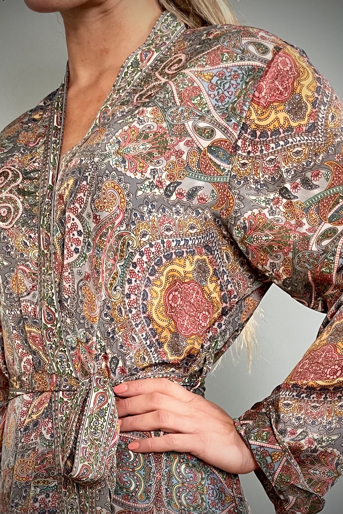 Dressing Jurk Luxe Indiase zijde Womens Leisteen Grijs Kimono Robe Vintage stijl Kleding Dameskleding Pyjamas & Badjassen Jurken 