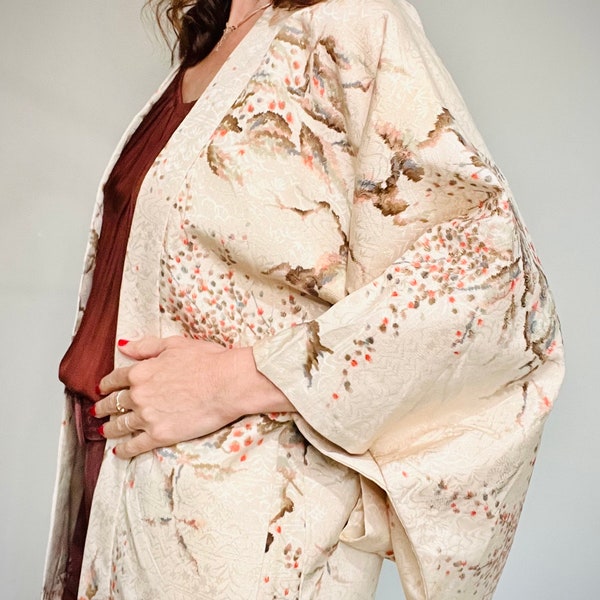 Vintage Kimono, Antique Soft Cream Kimono Jacket, Traditional Japanese Womens Jacket, Pre-loved kimono, Reuse & recycled, Slow Fashion