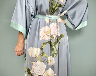 Kimono Robe, Bridal Gown, Oriental Robe, Dressing Gown, Vintage Style, Boho, Bridesmaid Robe, Silver Grey, Magnolia, Satin Kimono Robe
