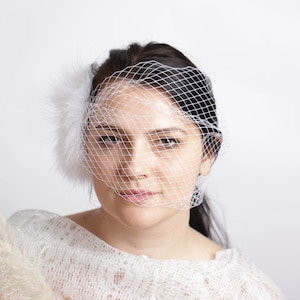 White Fascinator with Veil, Womens Tea Party Hat, Church Hat, wedding hat, British Hat, White Fascinator with Feathers