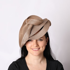 Brown Fascinator, brown derby fascinator , kentucky derby fascinator , Royal Ascot Hat , Church Hat, British Hat