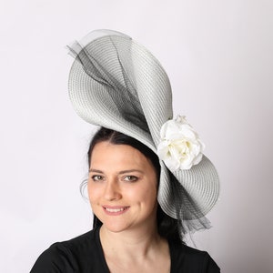 Gray Fascinator with white roses, gray derby fascinator , kentucky derby fascinator , Royal Ascot Hat , Church Hat, British Hat
