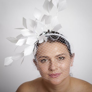 White Fascinator with Veil, Womens Tea Party Hat, Church Hat, wedding hat, British Hat, White Fascinator with Feathers