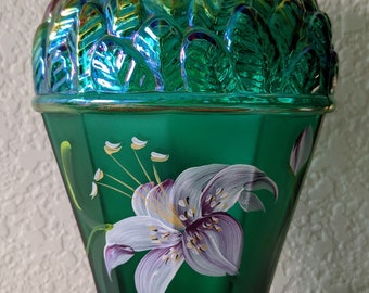 Fenton Designer Showcase Vase, Emerald with Iridescent Lilies