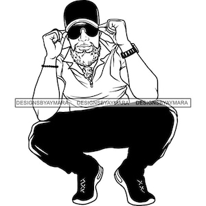 Bel homme afro-américain plus âgé aîné gris coiffure portant des lunettes de soleil chapeau de baseball accroupi SVG PNG JPG coupe des conceptions de sublimation