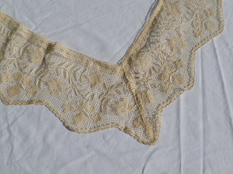vintage ivory lace