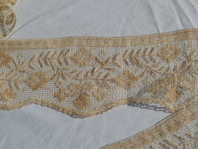 vintage ivory lace