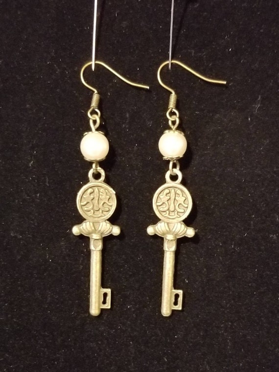Steampunk Pearl And Antique Gold Key Earrings Etsy