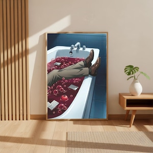 Puede incluir: Una impresión enmarcada muestra a una persona en una bañera llena de líquido rojo. La persona lleva zapatos marrones y pantalones beiges. Una manzana y libros flotan en el líquido. El baño tiene azulejos azules.