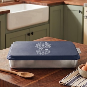 Personalized Cake Pan with Lid | Custom Engraved Cake Pan | Custom 9x13 Baking Dish | Mother's Day Gift | Housewarming Gift