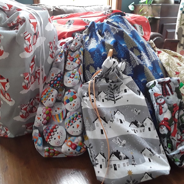 Noël - Sacs et étiquettes cadeaux en tissu faits main !