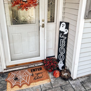 Hey Boo Ghost Porch Sign: Halloween Welcome Decor
