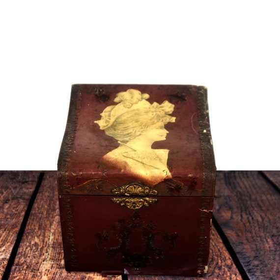 Victorian Collar Box Pretty Storage Box Shabby Chic Bedroom