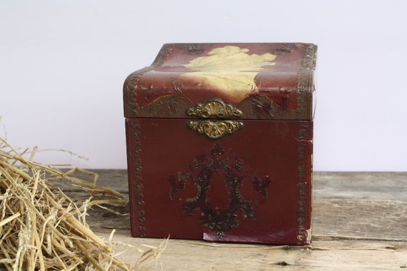 Victorian Collar Box Pretty Storage Box Shabby Chic Bedroom
