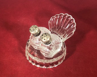 Vintage-Salt y Pepper-Shakers-Glass Bandeja-Serving Ware-Dishware