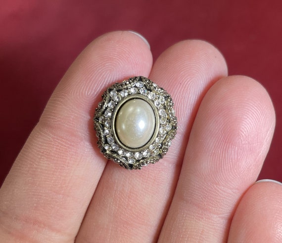 Vintage-White-Faux Pearl-Silver-Studs-Earrings-Je… - image 3