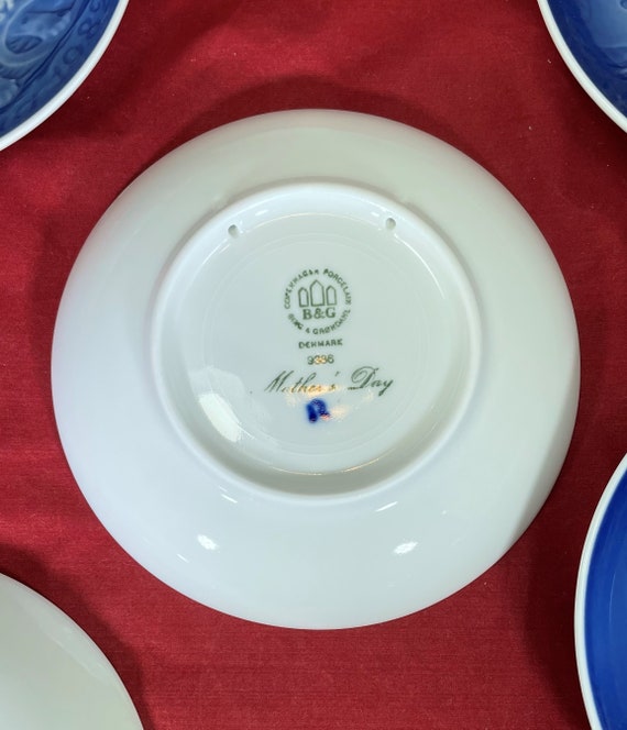 Vintage-11-plates-blue and White-bing Grondahl-copenhagen-denmark