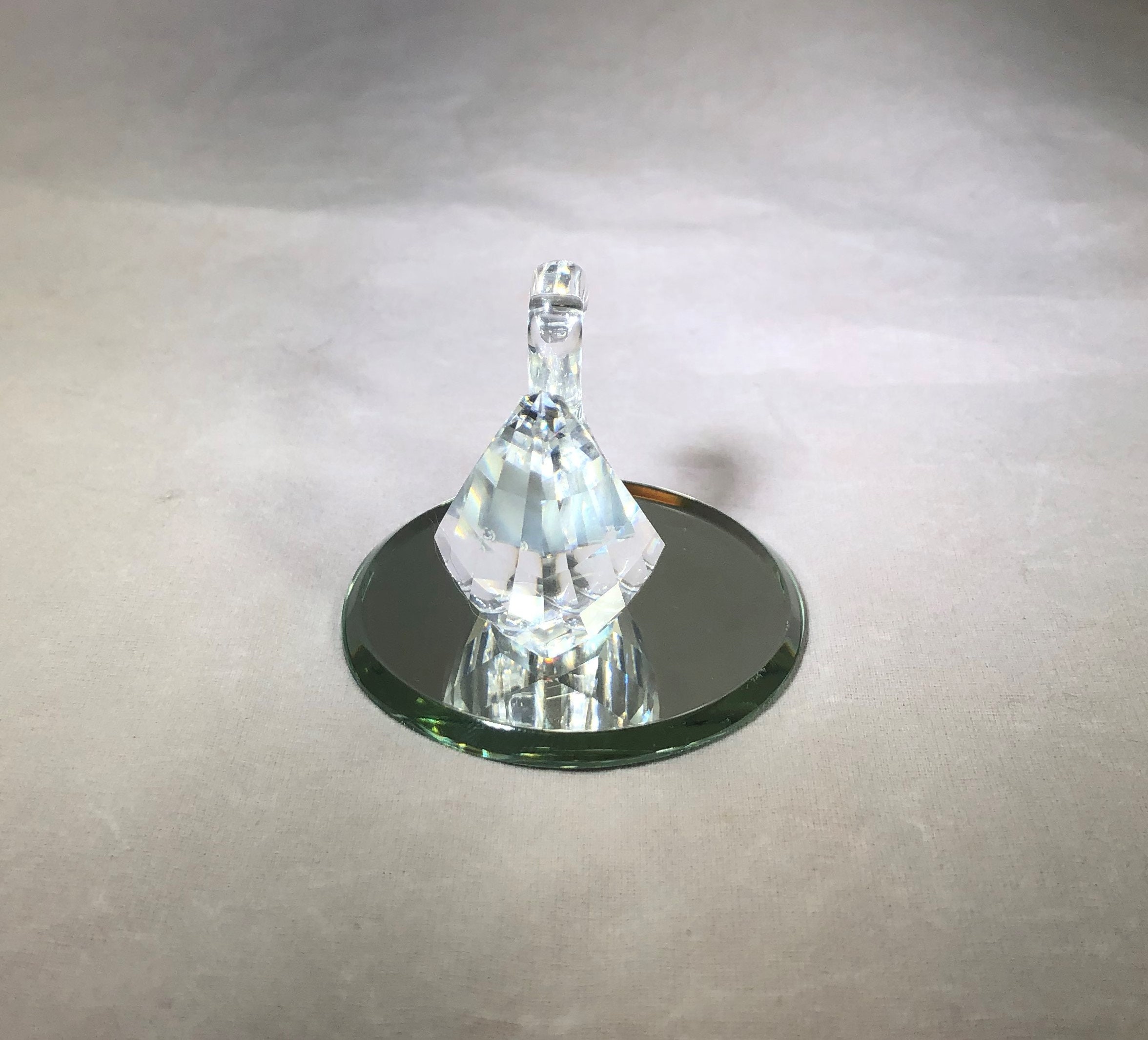 Vintage-swarovski-swan-figurine-clear-glass-crystal-mirror-signed