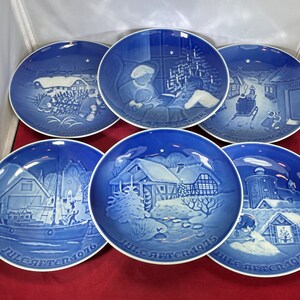 Vintage-10-Plates-Blue and White-Bing Grondahl-Copenhagen-Denmark-Christmas-Kongelig Hofleverandor-1970&#39;s-1980&#39;s-Home Decor-Wall Decor