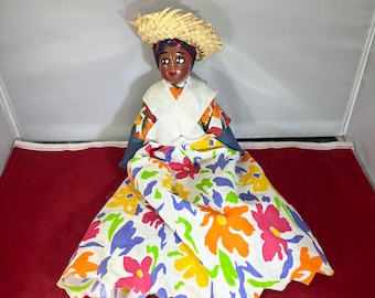Vintage-Doll-Jamaican-Women-Cloth-Home Decor-Collectible