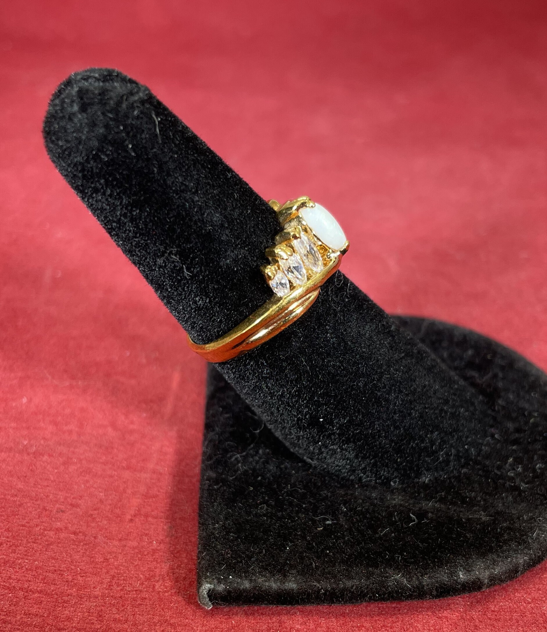 Bague Fantaisie Vintage Dorée Avec Strass Blancs - Taille 55,5 - Occasion