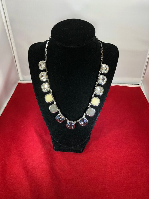 Vintage necklace rhinestones clear gray clear silver wh bm white
