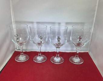 Vintage-4-Wine Glasses-Clear-Wizard of Oz-Dorothy-Lion-Tin Man-Scare Crow-Charms-Pewter-Silver-Red Rhinestone-Serving Ware-Glassware