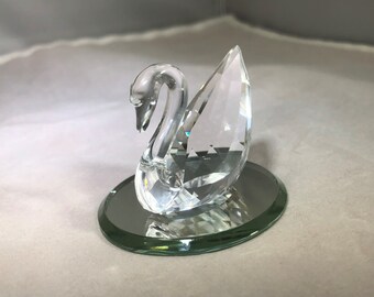 Vintage-swarovski-swan-figurine-clear-glass-crystal-mirror