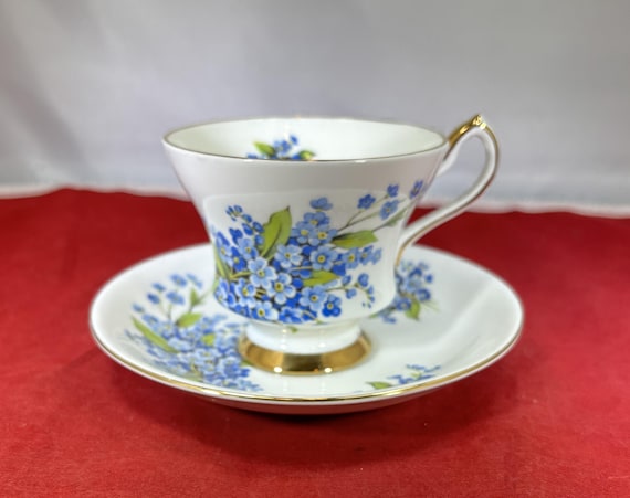 Vintage-teacup and Saucer-royal Gregg-bone China-england-blue