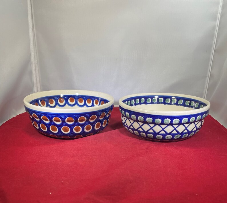 Vintage-2-Bowls-Boleslawiec-Handmade-Poland-Serving Ware-Home Decor
