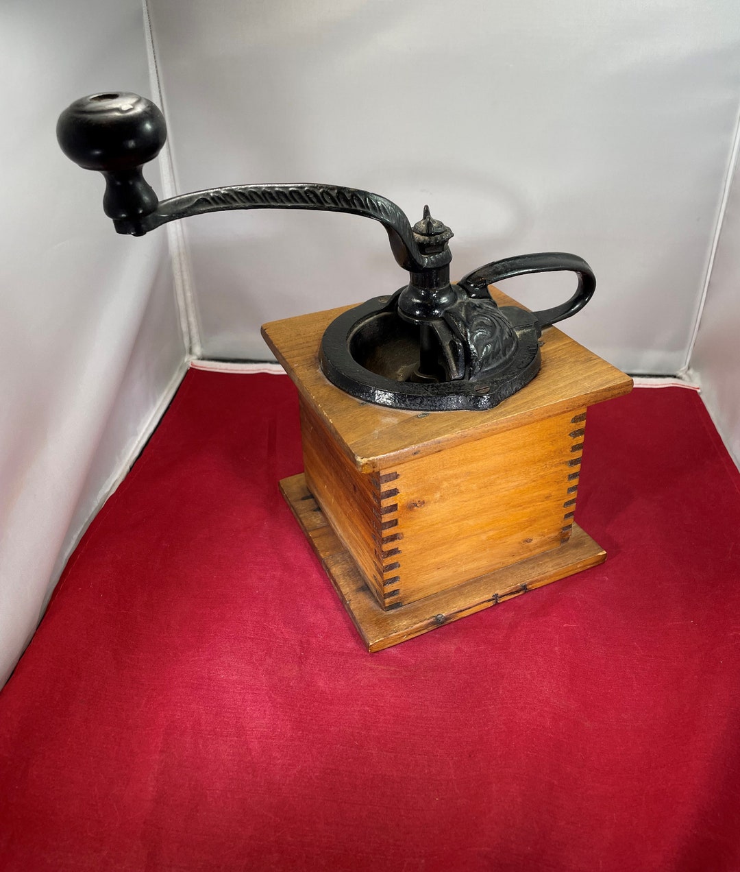 Vintage coffee Grinder primitive iron wood box home Decor Etsy vintage-coffee-grinder-primitive-iron-wood-box-home-decor-etsy