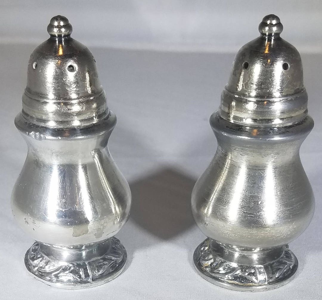 Vintageoneidaltdsilverplatedsalt and Pepper Etsy