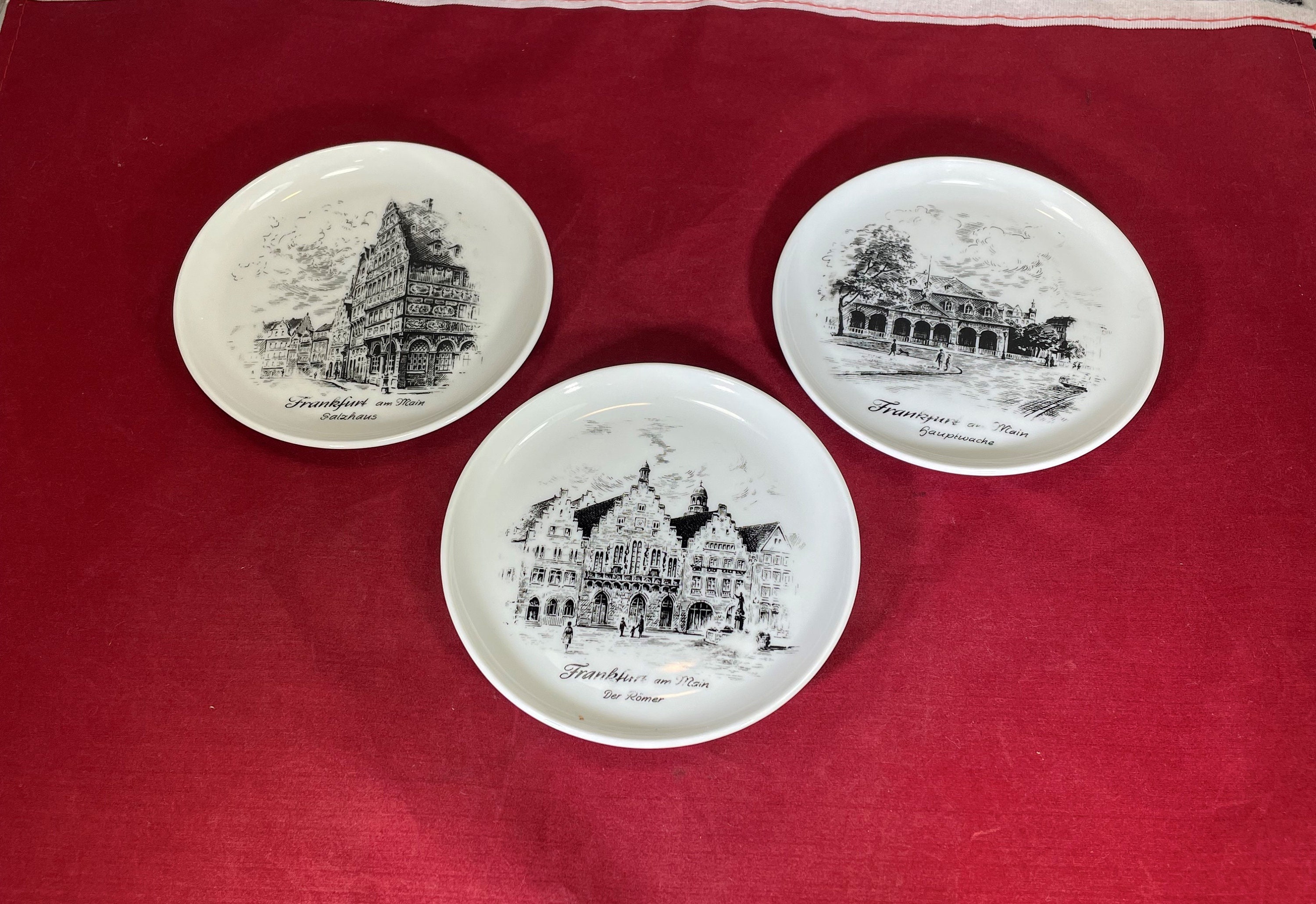 Vintage-3-Miniature Plates-Black and White-Frankfurt-Kaiser