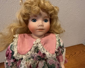 Vintage-Doll-Chatelaine-Blonde-Girl-Dress-Pink Roses-Collectible