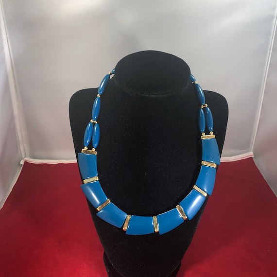 Vintage-Necklace-Trifari-Green-Teal-Gold-Beads-Je… - image 1