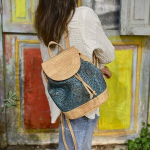 Cork Backpack "ELEA agua" - Vegan backpack made from the finest Portuguese cork
