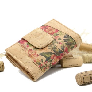 Portefeuille en liège 'FLOWER small' - #cork #purse #corkmoneybag #wallet #wood #wood #cork #vegan