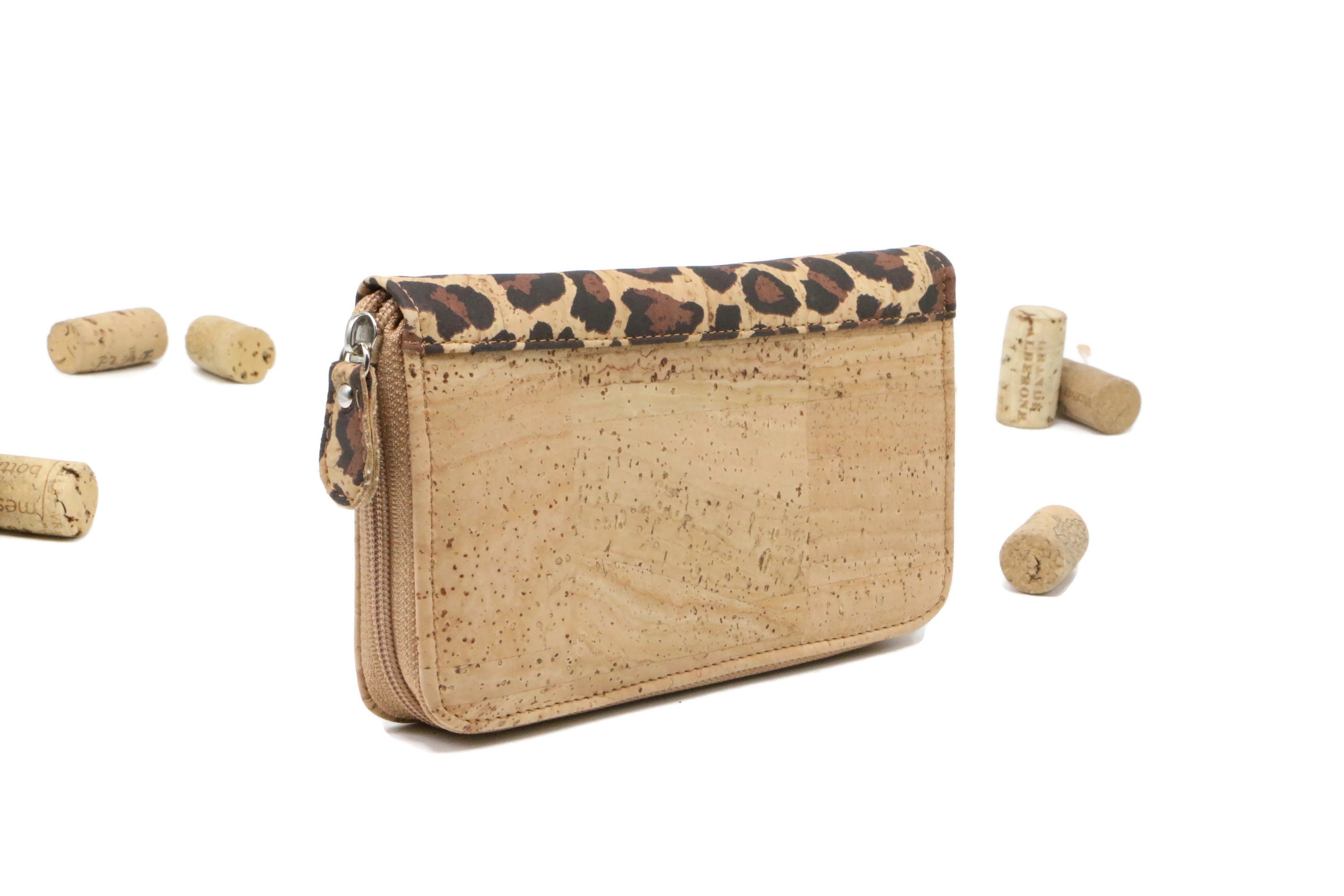 Cork wallet "PAIVA" - #kork #purse #wallet #leoprint #wood #cork #vegan
