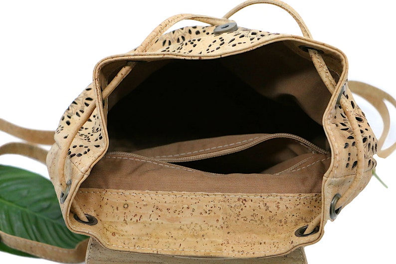 Cork backpack ELEA classic cork backbag vegan sustainable nature kork wood bag image 4