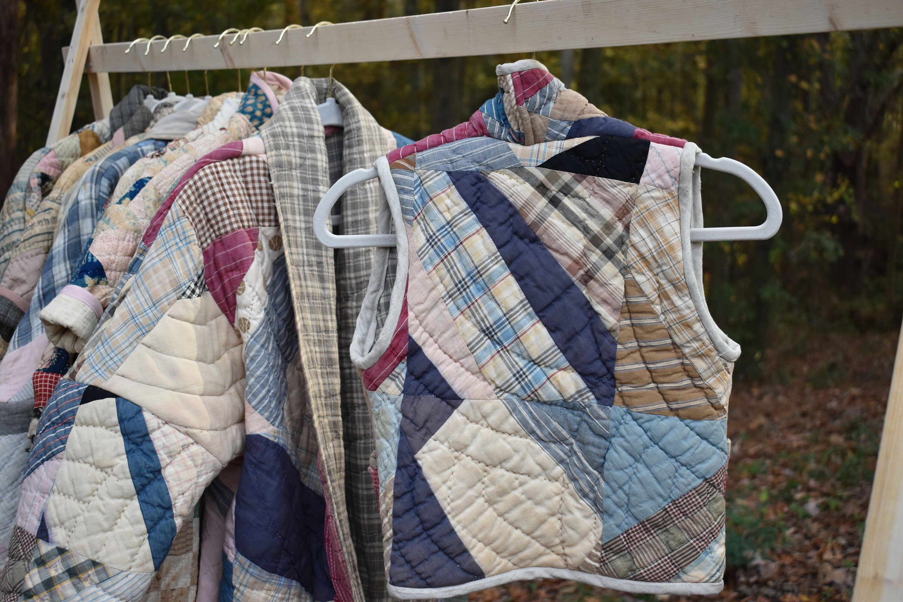 ENFOLD - CHECK-QUILT VEST / 中綿ベスト / ブラック / 24AW