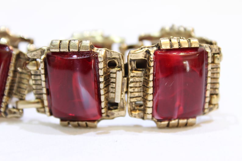 Vintage Red Marbled Cabochon Jewelry Set Chunky Bracelet and Earrings Bracelet and Clip On Earring Set