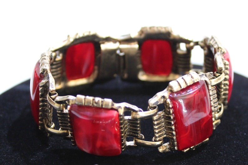 Vintage Red Marbled Cabochon Jewelry Set Chunky Bracelet and Earrings Bracelet and Clip On Earring Set