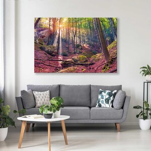 Impresión en lienzo de un bosque otoñal mágico: decoración de pared encantadora